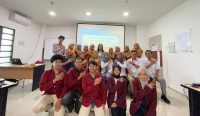 Telkom University Dampingi Guru TK Puri Cendekia Mengubah Cerita Anak Jadi Lebih Hidup