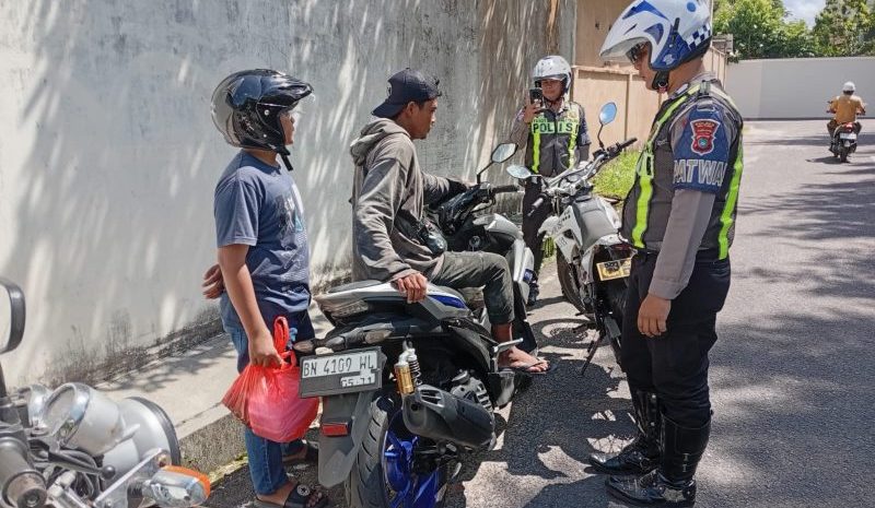 Polres Belitung Laksanakan Penindakan Hunting System Berbasis ETLE Handheld, 5 Pelanggar Ditilang