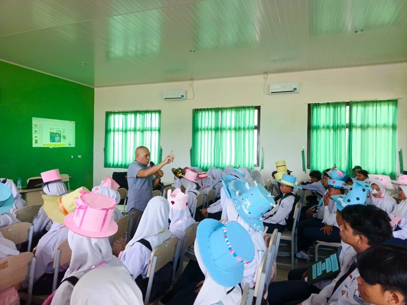 Bijak Berdigital: Siswa Baru SMAN 3 Toboali Diajak Jaga Jempol saat Bermedsos