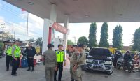 Tertibkan Antrean SPBU Bangka Selatan, Tim Gabungan Temukan 8 Pengendara Langgar Aturan Lalu Lintas