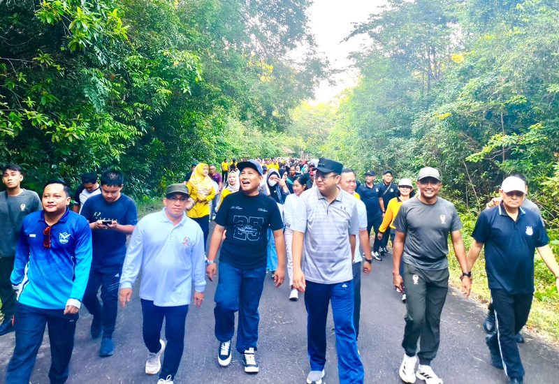 Lewat Jalan Sehat di Menumbing, Karutan Muntok Komitmen Sinkronkan Pelayanan Bersama Forkopimda