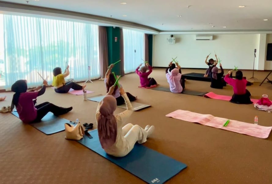 Swiss-Belhotel Pangkalpinang Hadirkan Kelas Pound Fit, Dorong Gaya Hidup Sehat Melalui Aktivitas Komunitas