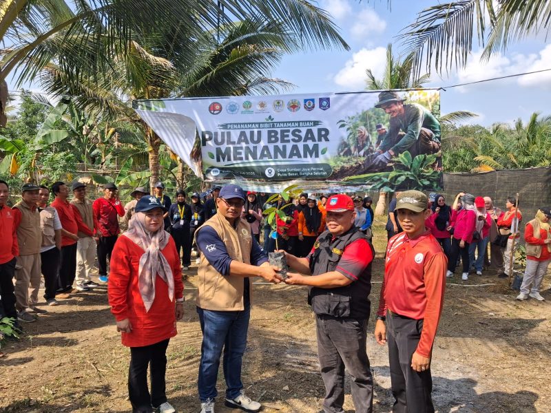 Hadir di "Pulau Besar Menanam", Fery Afrianto: Bukti Nyata Sinergi Pemerintah, Alumni Perguruan Tinggi dan masyarakat