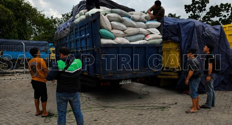 Disamarkan Pakai Rongsokan, Tri Cakti dan KSOP Gagalkan Pengiriman 14,95 Ton Timah di Pelabuhan Pangkal Balam