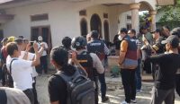 Ditreskrimsus Polda Babel Gerebek Penampungan 53 Ton Pasir Timah Ilegal di Belitung