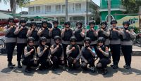 Sentuhan Lembut Srikandi Polres Bangka Barat, dari Jaga Salat Jumat hingga Peluk Hangat Anak Panti