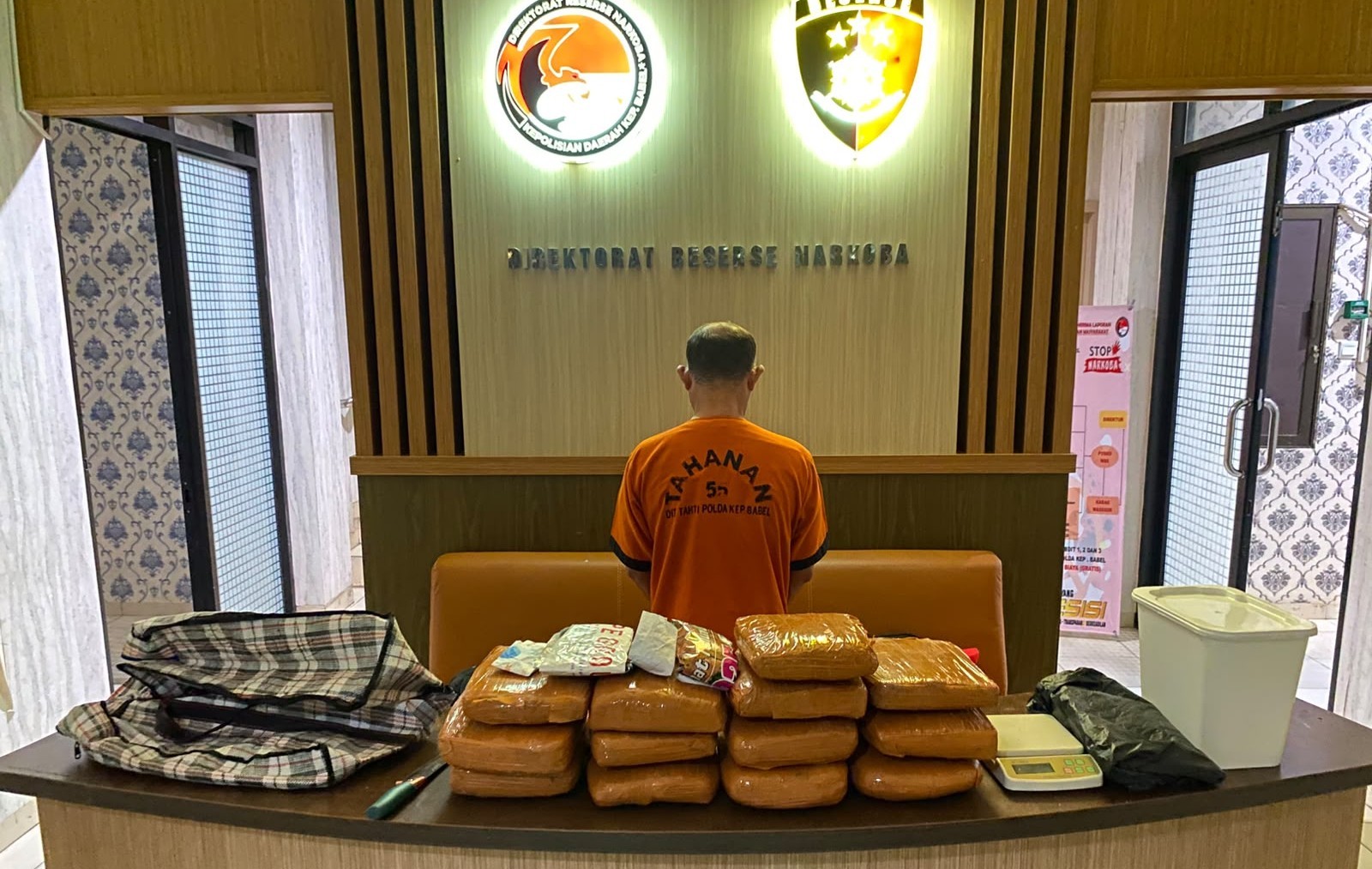 Polda Babel Tangkap Bandar Ganja di Pangkalpinang, Barang Bukti 12,8 Kg Disita