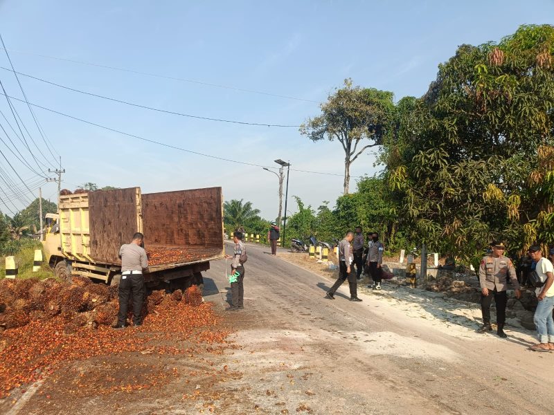 Kecelakaan Beruntun di Desa Perlang, 2 Pengendara Motor Tewas