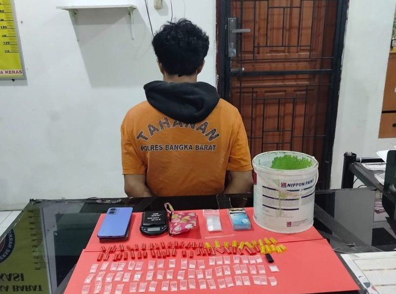 Detik-Detik Tim Hantu Sergap Pengedar dan Sita 59 Paket Sabu di Kampung Mentok Asin