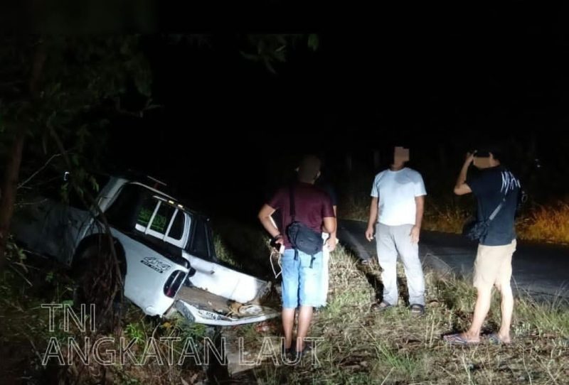Lanal Babel Amankan Pasir Timah dan Senpi Rakitan di Mobil Double Cabin yang Nyungsep di Desa Rebo
