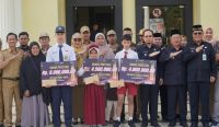 Torehkan Prestasi Nasional, Tiga Pelajar Bateng Terima Bonus dari Pemkab