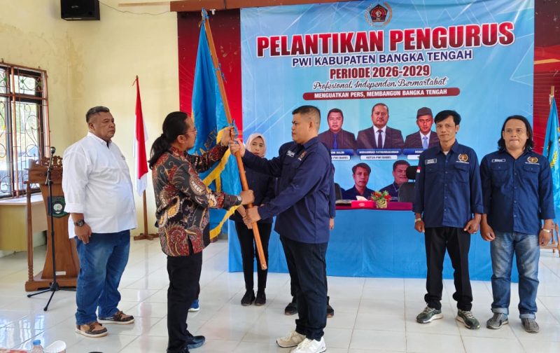 Pengurus PWI Bateng Resmi Dilantik, Boy Dorong Wartawan Terus Asah Kompetensi