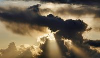 Cahaya Sebalik Awan