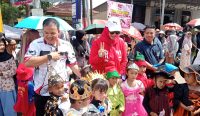 Buka Pawai Indah Tukak Sadai, Wabup Debby Puji Antusiasme dan Kreativitas Masyarakat