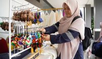 Senyum Para Pelaku Usaha: Bazar PT Timah Sukses Buat Produk Lokal Laris Berkelanjutan