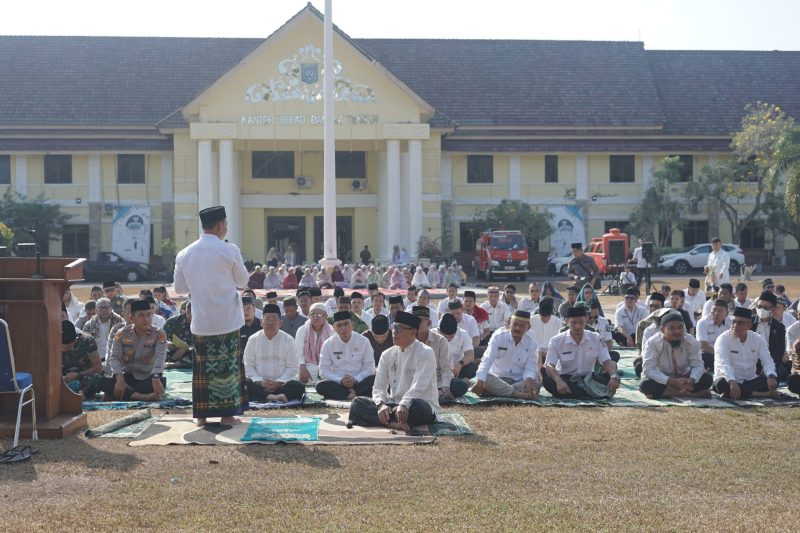 Kemarau Panjang Picu Kebakaran, Pemkab Bangka Tengah Gelar Salat Istisqa
