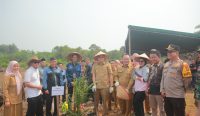 Bupati Markus Sebut Program PSR Jadi Kesempatan Emas Petani Sawit di Desa Tebing