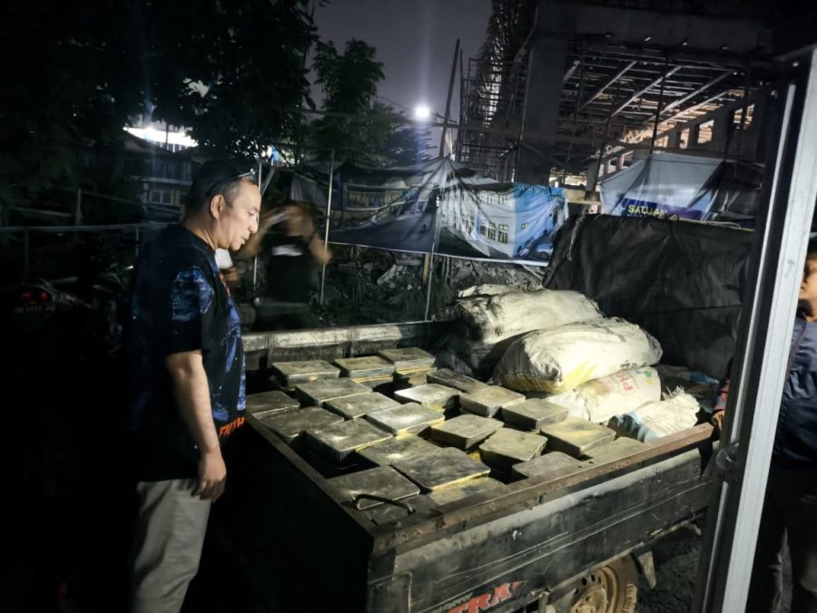 Modus Ditutupi Rongsokan Besi, 4,1 Ton Lempeng Timah Diamankan Polresta Pangkalpinang