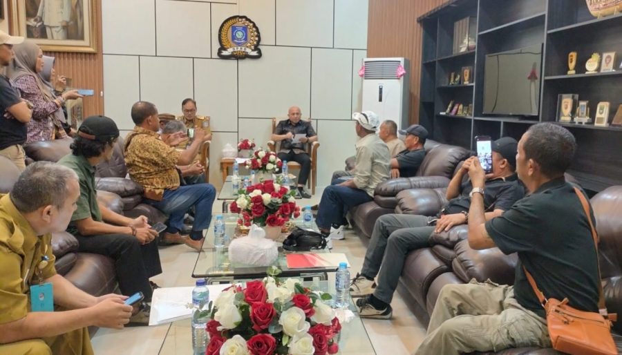 Tuntut Plasma 20 Persen PT GSBL, Warga Bangka Barat Ngadu ke DPRD Babel