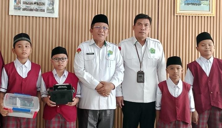 Kirim 2 Tim Robotik ke Palembang, MI Khoiru Ummah Pangkalpinang Siap Berlaga di FAIRCOS 2026