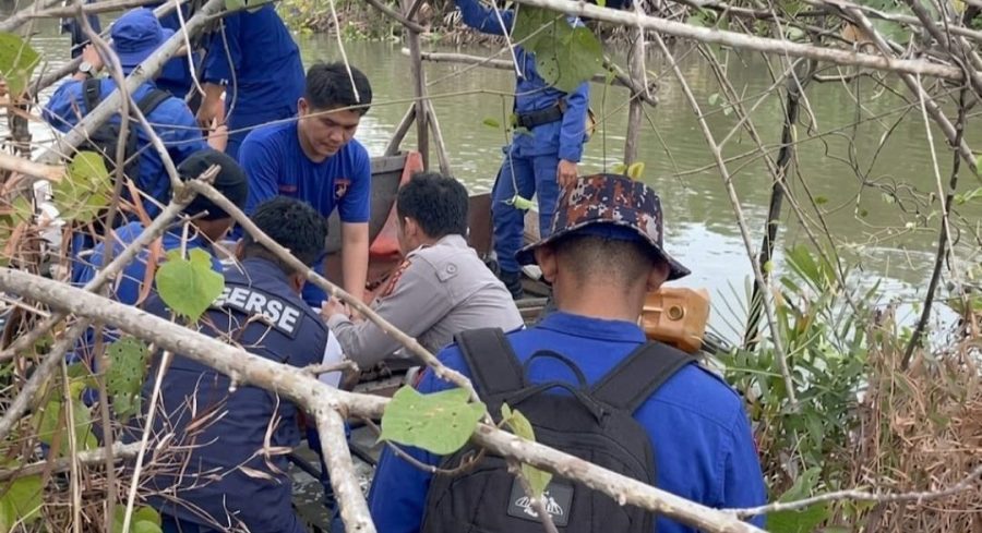 Polairud Pangkalpinang Tertibkan Tambang Ilegal di DAS Air Mawar, 2 Unit Mesin Disita