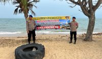 Respon Kabar Viral Buaya di Pantai Baru Mentok, Polairud Bangka Barat Pasang Spanduk Peringatan