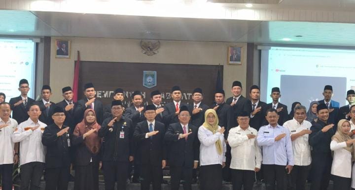 Perdana Terapkan Manajemen Talenta, Bupati Algafry Lantik 22 Pejabat Pemkab Bangka Tengah