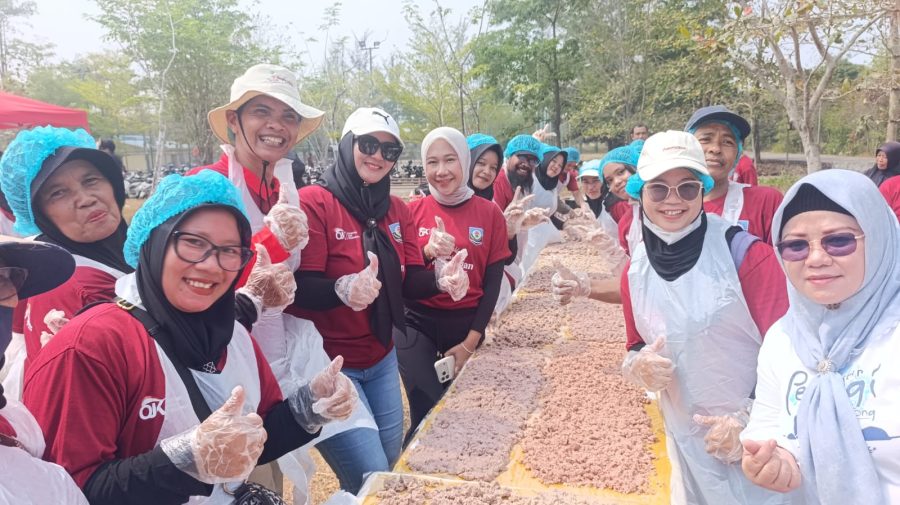 Cetak Sejarah, Pembuatan 300 Kg Belacan Habang Resmi Sabet Rekor MURI