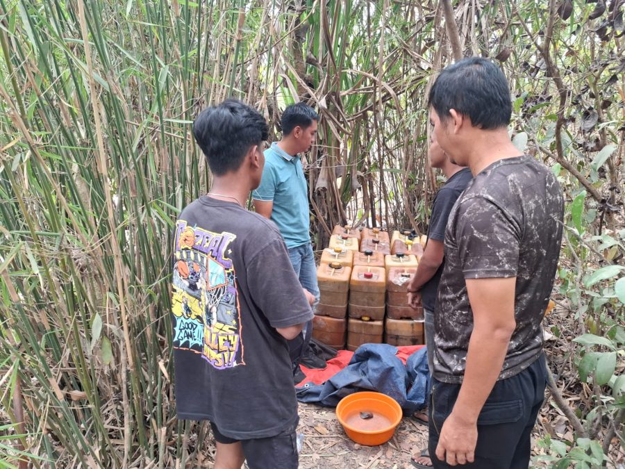 Polisi Bongkar Penyelewengan BBM di SPBU Badau, 3 Pelaku dan Dua Mobil Diamankan