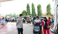 Polres Basel Tertikan Antrean BBM di SPBU Toboali: Sudah 15 Kendaraan Diamankan