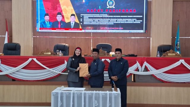 Geliatkan Ekonomi Lokal: Wabup Debby Sampaikan Raperda Strategis dan Ekraf di DPRD Basel