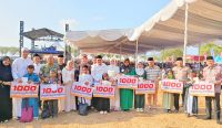 Berbagi Kebahagiaan di Kemilau Pesona Basel, Riza-Debby Salurkan Santunan untuk 1.000 Anak Yatim