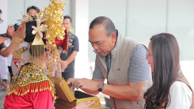 Nuansa Adat dan Kehangatan Sambut Kedatangan Kapolda Babel di Bumi Serumpun Sebalai