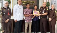 Tak hanya Hukum Pelaku, Kejari Bangka Barat Perjuangkan Uang Ganti Rugi Anak Korban