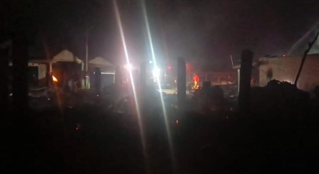 Ratusan Rumah di Dusun Serdang Hangus Terbakar, 4 Jam Api Berhasil Dijinakkan