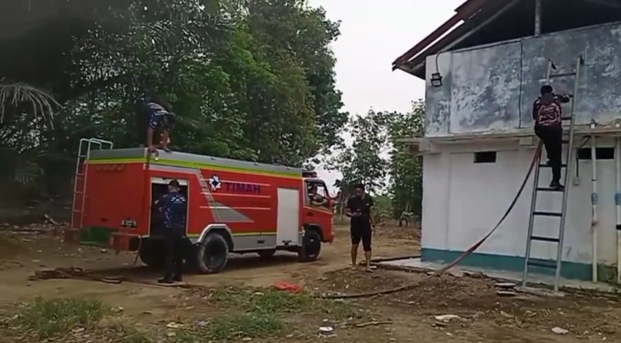 Bantu Solusi Air Bersih saat Kemarau, PT Timah Hadir untuk Ponpes Bahrul Ulum Islamic Centre Sungailiat