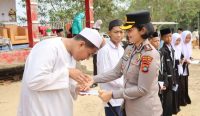 Hadiri Hari Santri di Air Limau, Kapolres Bangka Barat Ajak Santri Rawat Persatuan