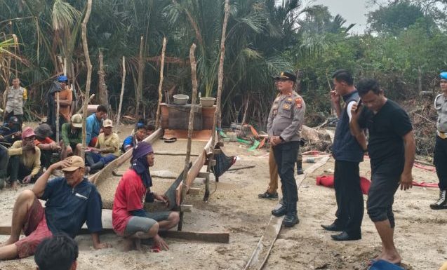 Polsek dan Kecamatan Simpang Rimba Tertibkan Tambang Timah di DAS Desa Permis