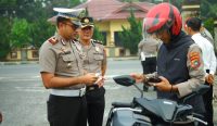 Pastikan Personel Tertib Berlalu Lintas, Wakapolres Belitung Pimpin Pemeriksaan Ranmor
