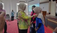 Dessy saat menghadiri penutupan kegiatan pelatihan berdasarkan unit kompetensi yang meliputi junior makeup artist, digital marketing, dan coffee roasting di Balai Besar Betason