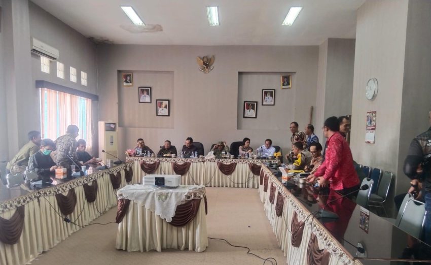 Nelayan Air Nyatoh Ngadu ke Bupati, Sentra Ikan Teri Terancam Lumpur Tambang