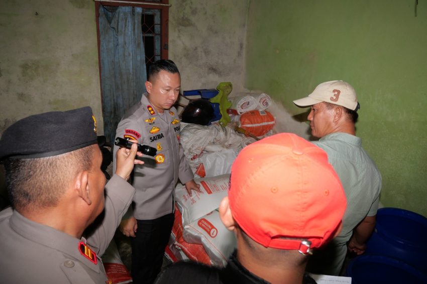 Polisi Gerebek Pabrik Arak di Tanjungpandan, Puluhan Drum Fermentasi Disita